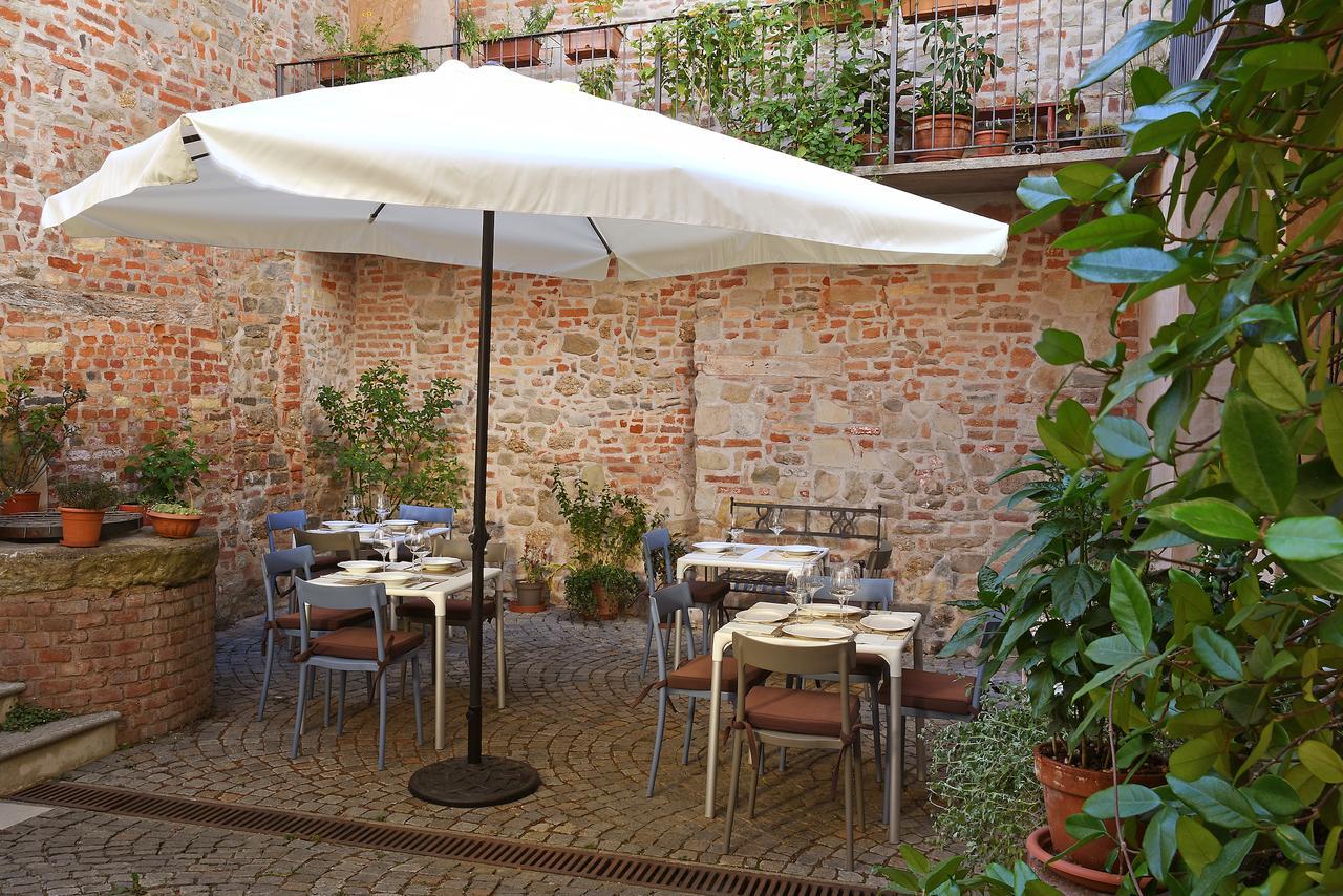 Bed and Breakfast Notte in Langa La Morra Exterior foto