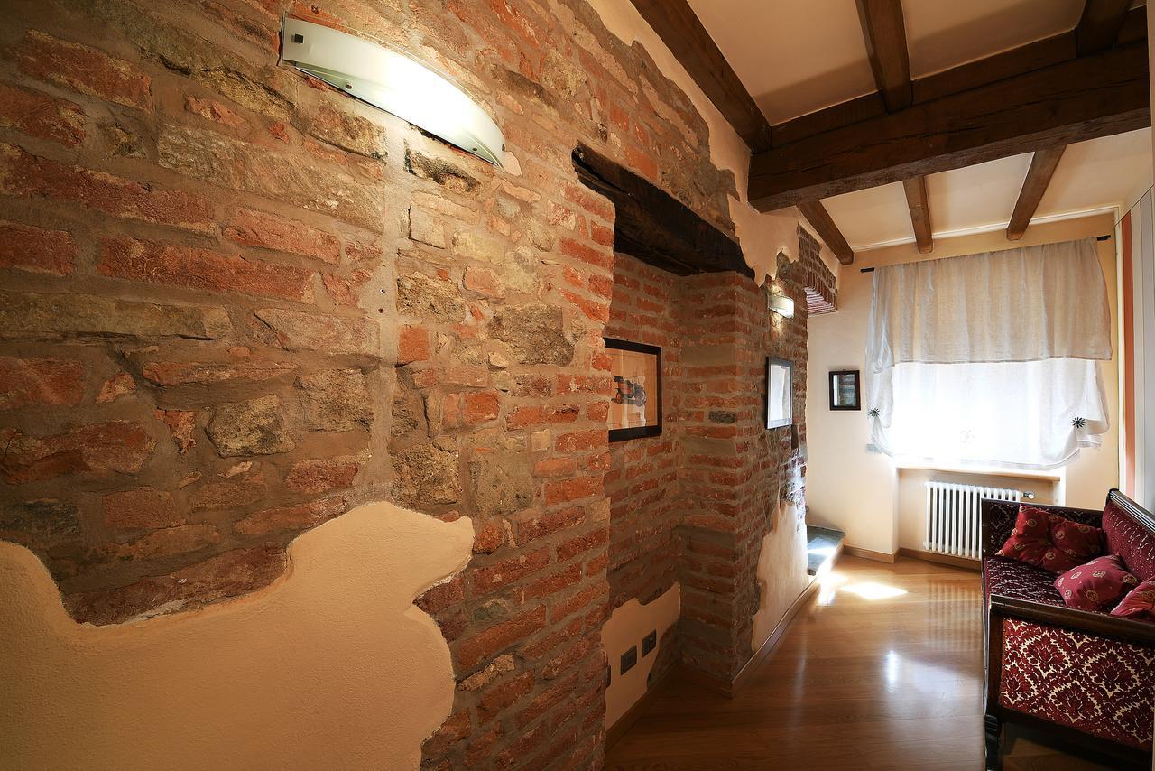 Bed and Breakfast Notte in Langa La Morra Exterior foto